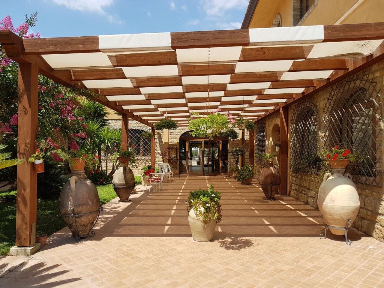 Agriturismo Il Drago Mirabella Imbaccari Zewnętrze zdjęcie